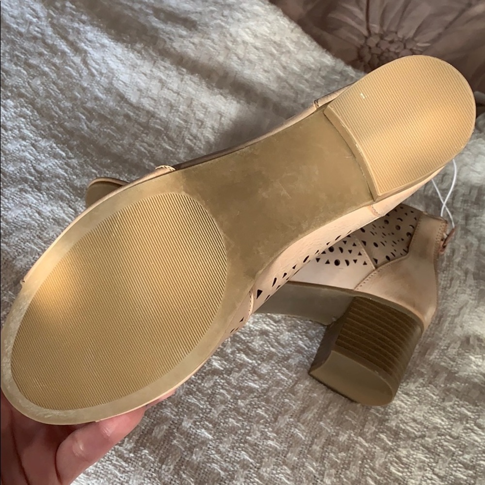 Rampage Booties - Picture 4 of 4